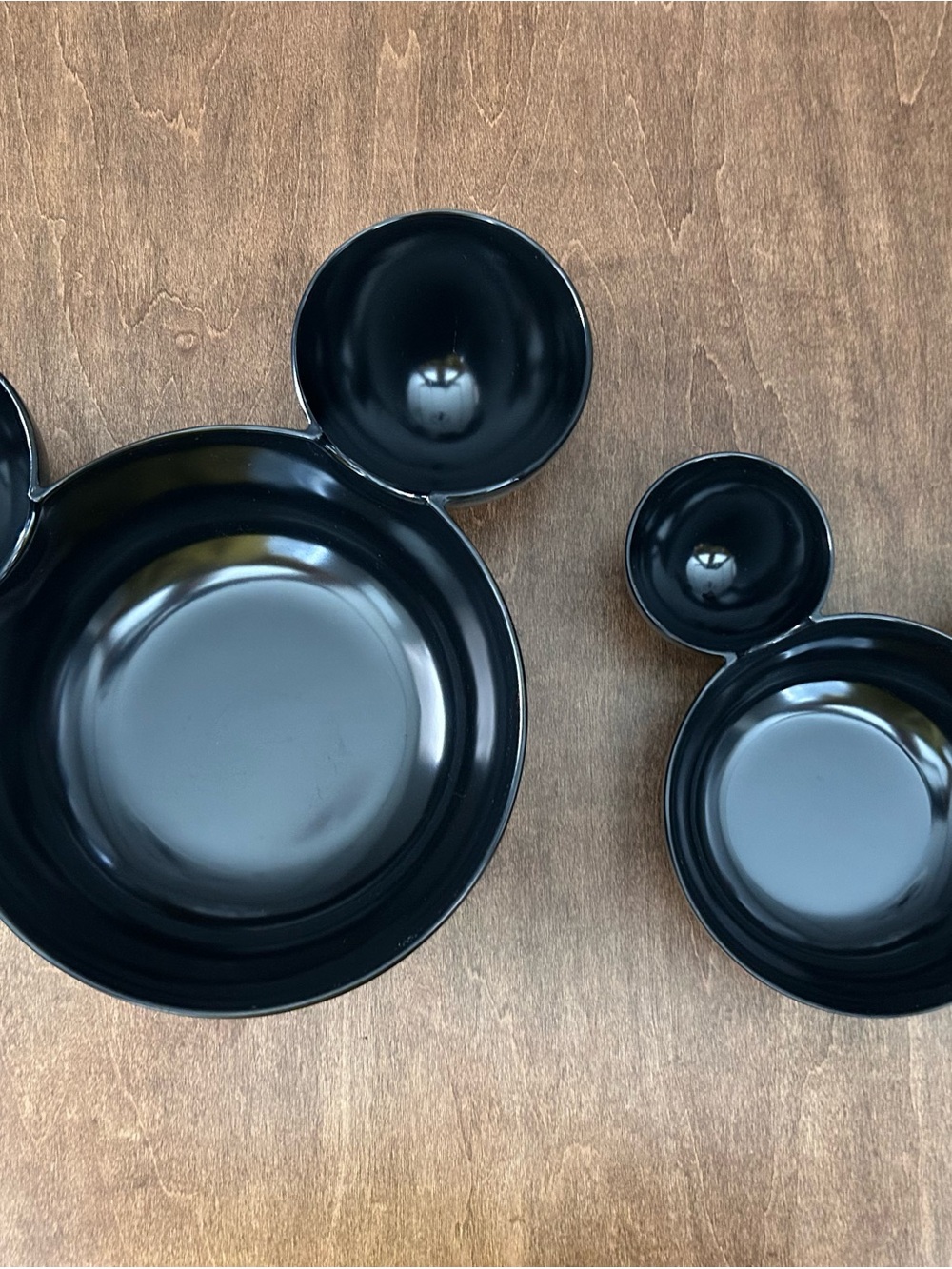 Set of 2 Mickey serving bowls by ZAK